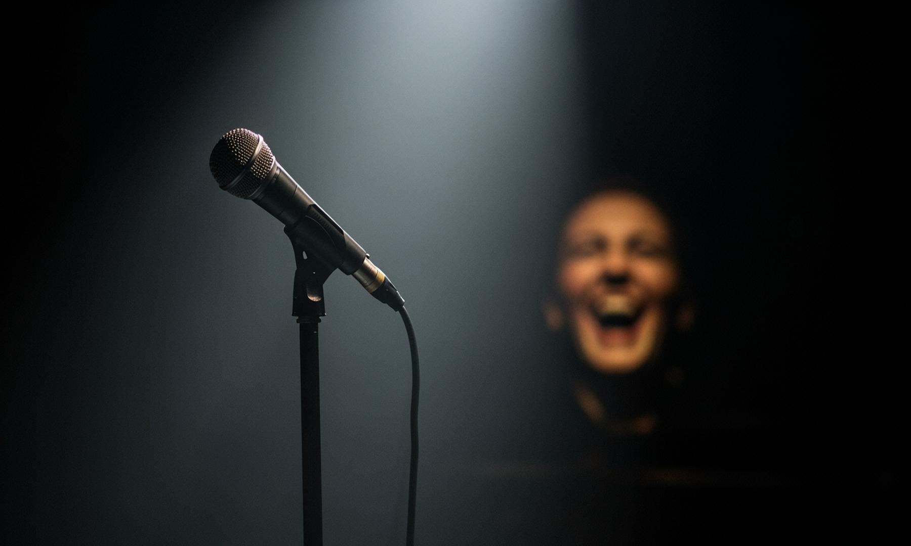 Sydney Sweeney and Scooter Braun Laugh Off Jokes About Her Roles at Comedy Show