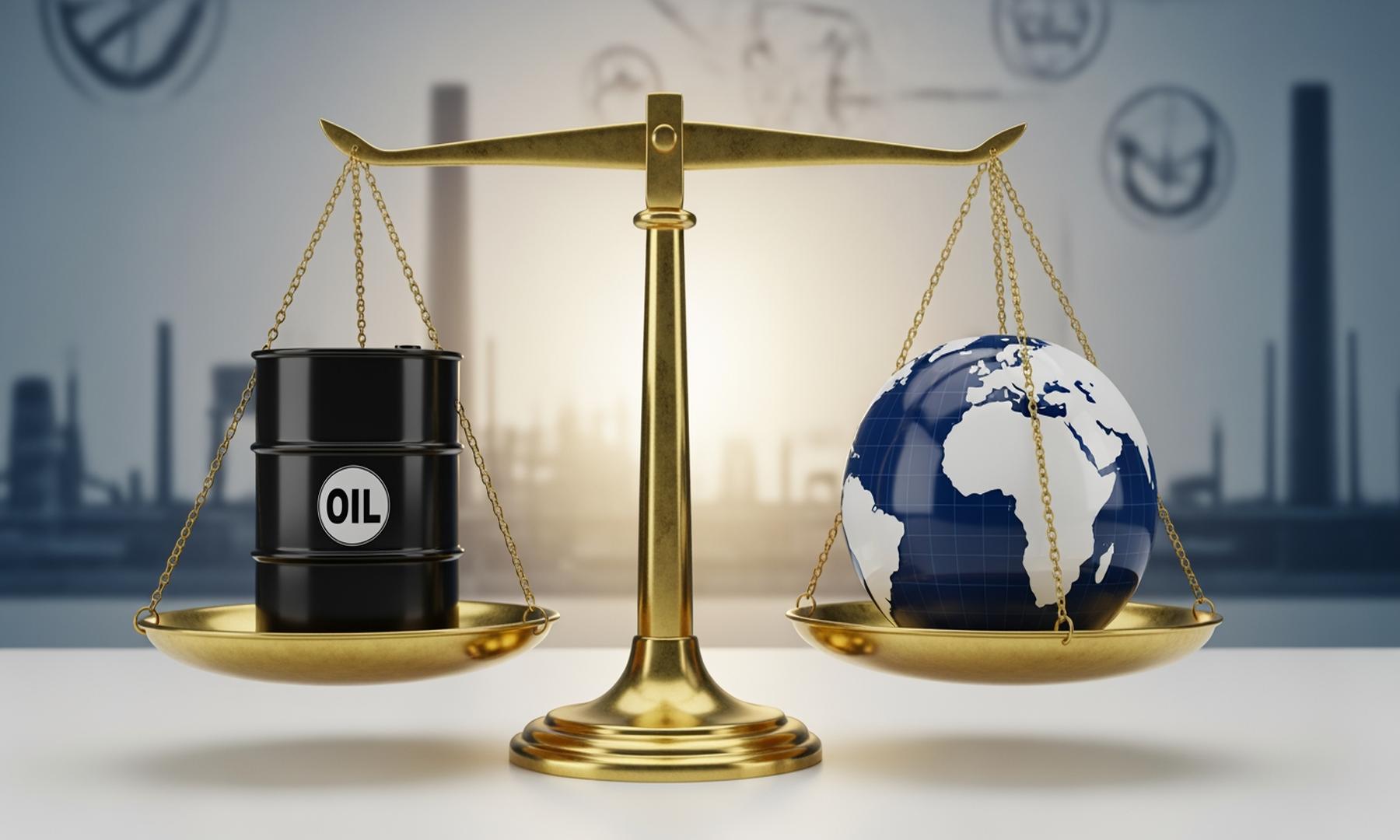OPEC+ Halts Output Increases Amid Anticipated Oil Surplus and Russian Sanctions