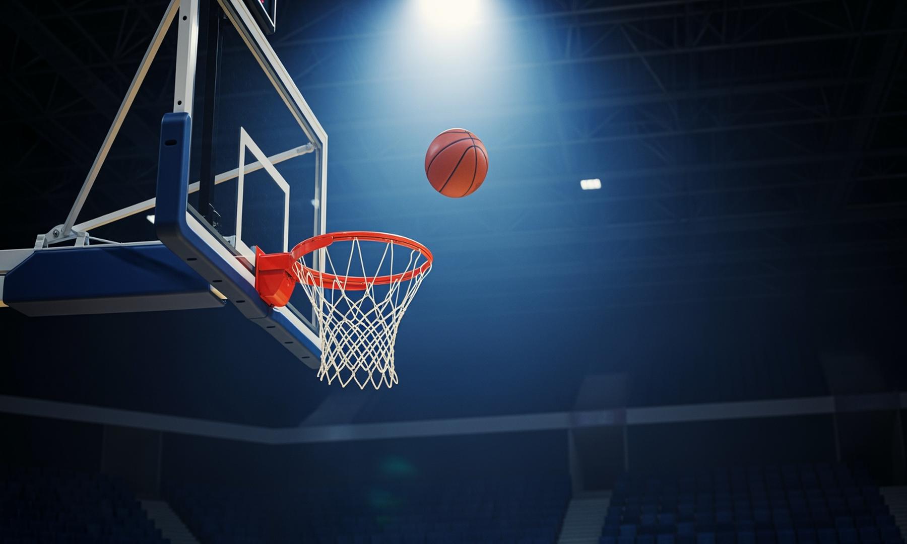 Giannis Antetokounmpo's Buzzer-Beater Secures Victory for Milwaukee Bucks Against Indiana Pacers