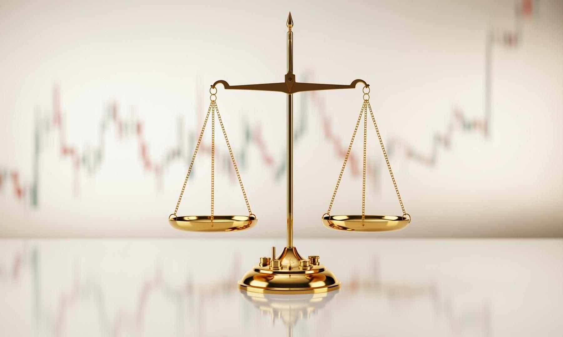 Jim Wyckoff Analyzes Gold Market Trends Amid Price Fluctuations