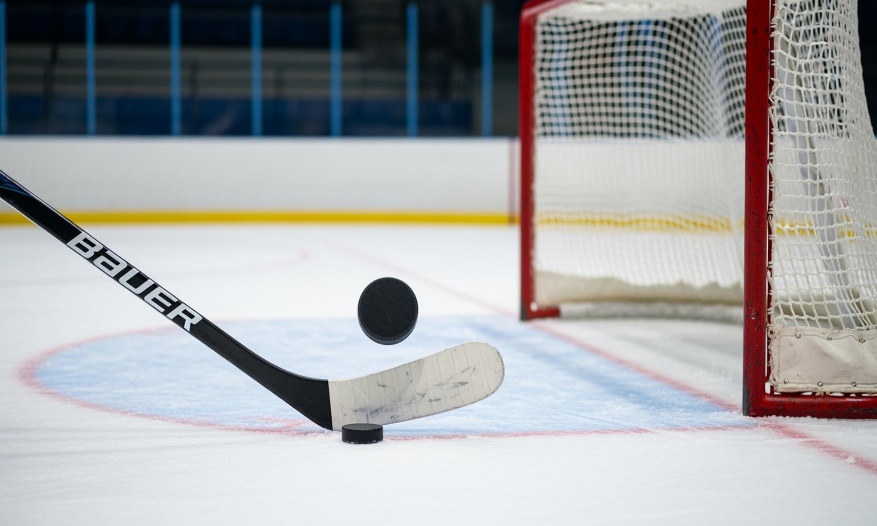 Bo Horvat Scores Second Goal in Power-Play for New York Islanders